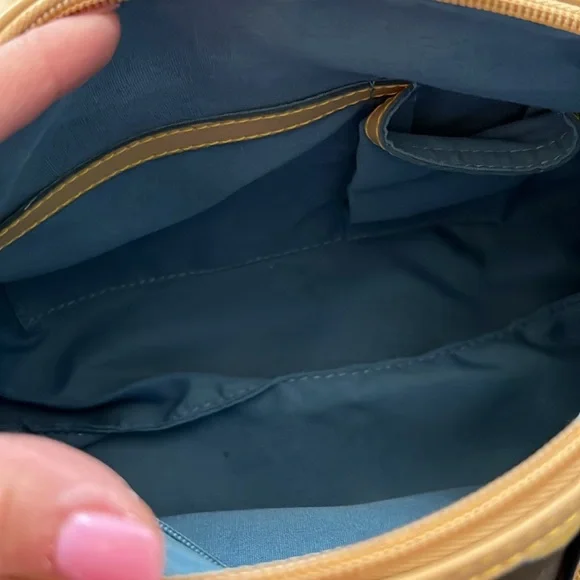 Black with multi colored hearts satchel bag - Picture 13 of 17